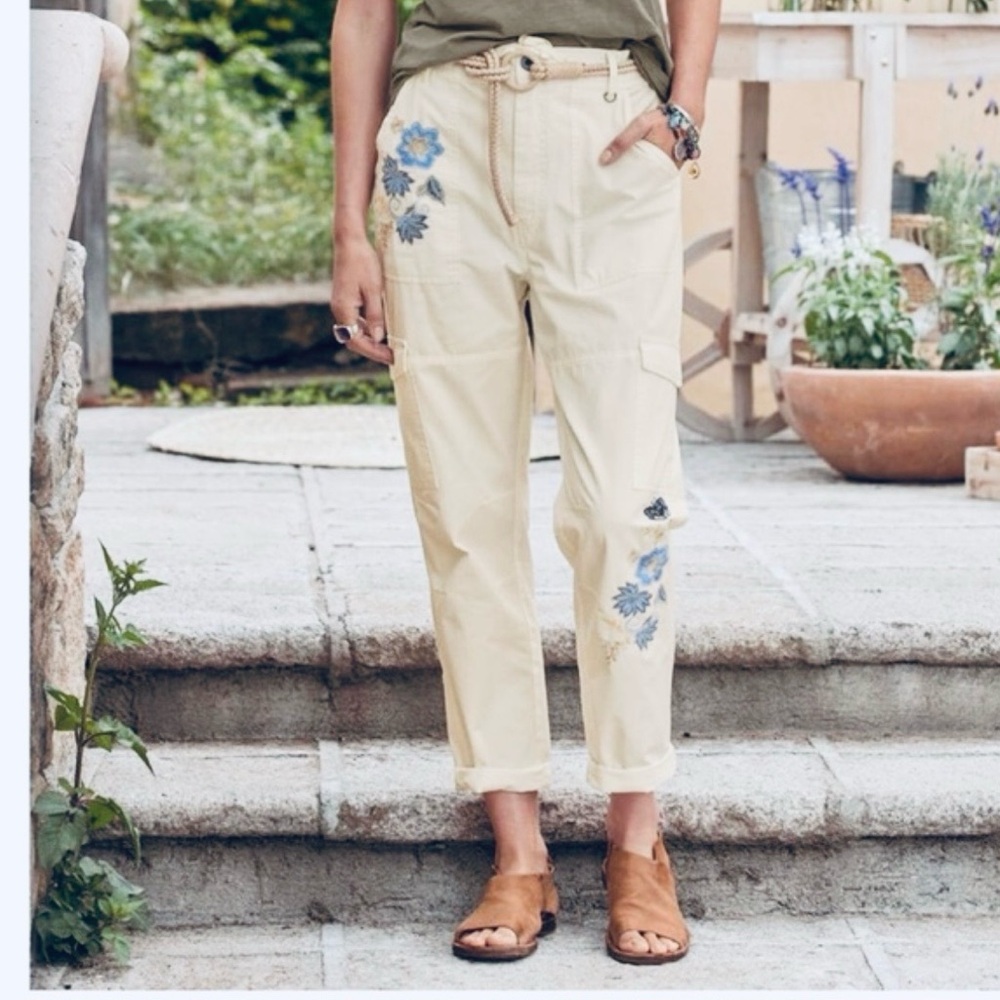 Sundance Natalia Embroidered Floral Cargo Pants 
 Size P6